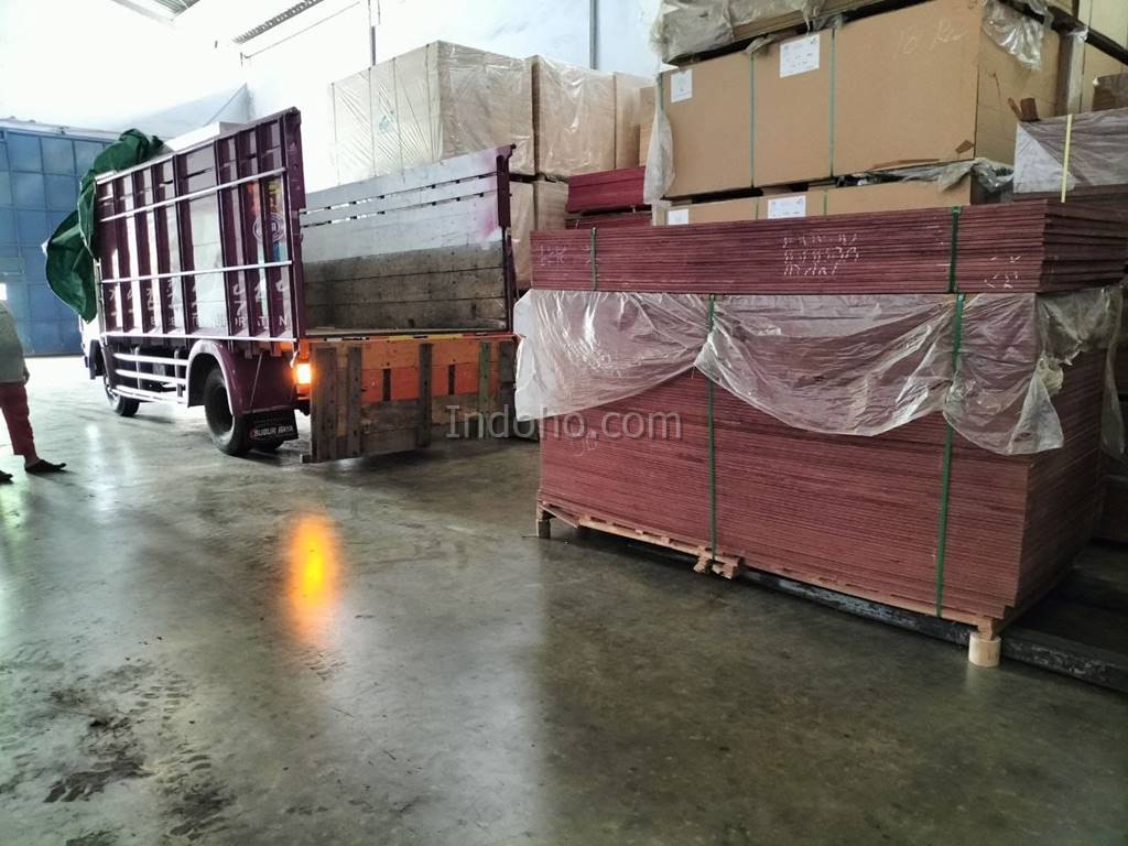 Supplier Plywood Bekisting Sidoarjo