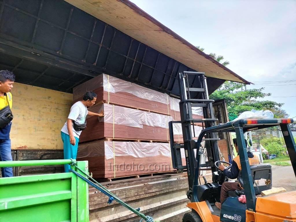 Distributor Triplek Phenolic Semarang